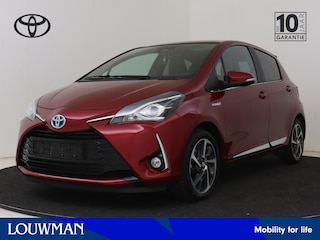 Toyota Yaris 1.5 Hybrid Premium | Dealeronderhouden | Panoramadak | Stoelverwarming | Climate Control | Cruise Control | Achteruitrijcamera | Armsteun | Bluetooth |