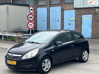 Opel Corsa 1.2-16V Essentia