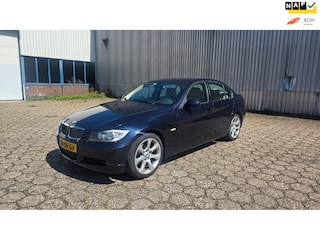 BMW 318i High Executive
