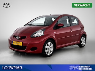 Toyota Aygo 1.0-12V Aspiration Red Automaat | volledig onderhouden | Half lederen bekleding | Airco | elektrische ramen | Velgen