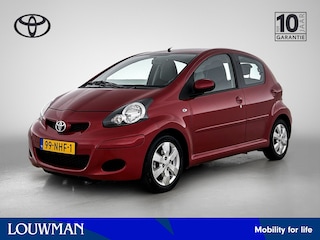 Toyota Aygo 1.0-12V Aspiration Red Automaat | volledig onderhouden | Half lederen bekleding | Airco | elektrische ramen | Velgen