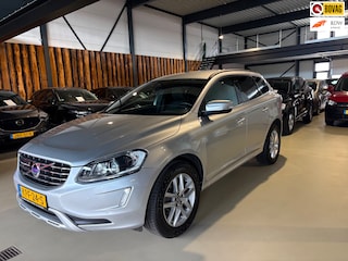 Volvo XC60 2.4 D5 momentum trekhaak adaptive cruise winterpakket navi 18 inch