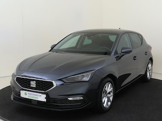 Seat Leon 1.0 TSI Style Business Intense | Achteruitrijcamera | Adaptieve cruise control | 3-zone airco | Lane assist | Navigatie | Parkeerassistent | Carplay |