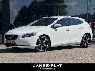 Volvo V40 1.6 T3 Summum Xenon | Leder | Trekhaak |