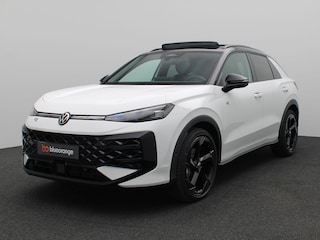 Volkswagen T-Roc 1.5 eTsi R-Line First Edition 150PK DSG Pano-Schuifdak, Trekhaak, Black Style, 20" LM Velgen, Keyless, Side Asisst, Matrix LED-Verlichting, Achteruitrijcamera