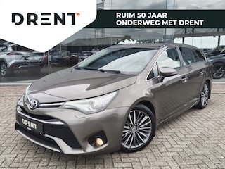 Toyota Avensis Touring Sports 1.8 VVT-i Dynamic Automaat | Trekhaak | Stoelverwarming | Leder