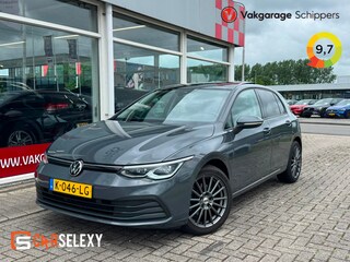 Volkswagen Golf 1.5 TSI Life Business |Pano dak|Ambient lighting|Camera|Carplay|Full LED