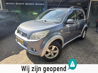 Daihatsu Terios 1.5-16v Exclusive | 2E EIGENAAR | 12MND GARANTIE | AIRCO | LEDER |LMV | NW APK |