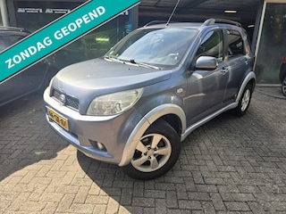 Daihatsu Terios 1.5-16v Exclusive | 2E EIGENAAR | 12MND GARANTIE | AIRCO | LEDER |LMV | NW APK |