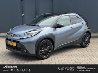Toyota Aygo 1.0 VVT-i MT Premium / Apple Carplay / NAP Logisch / Stoelverwarming / 18 INCH LM Velgen / Achteruitrijcamera / Adaptieve Cruise Control /