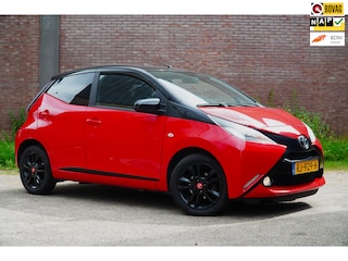 Toyota Aygo 1.0 VVT-i x-cite, Airco, Camera, Elektr. Ramen, LM Velgen, Bluetooth. Ned. Auto