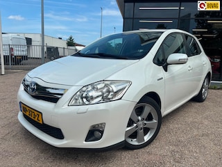 Toyota Auris 1.8 Full Hybrid Dynamic