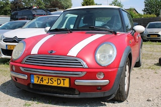 Mini Cooper 1.6 Cooper Pepper 3-drs Automaat Airco/RadioCD/Lichtmet.velgen