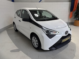 Toyota Aygo 1.0 VVT-i 72pk 5D x-fun, Airco, Bluetooth, DAB+, Led.