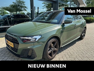 Audi A1 Sportback 25 TFSI S edition | Stoelverwarming | Camera | parkeersensoren | Apple carplay | Zwart pakket |