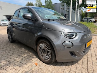 Fiat 500 Icon 42 kWh 2021 59.000 km panoramadak, navi, cruise, elec pakket appl car play 2e eigenaar ( kleine beschadigingen)