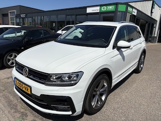 Volkswagen Tiguan 1.4 TSI R-Line | Trekhaak | 18 inch