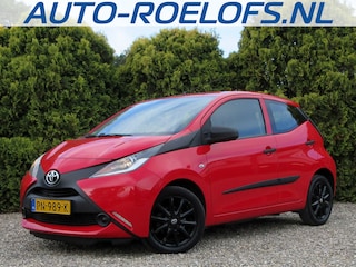 Toyota Aygo 1.0 VVT-i x-now 5-drs * Airco * Lm velgen *