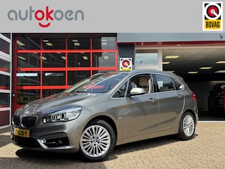 BMW 2-serie Tourer 218i Luxury *AUTOMAAT/TREKHAAK*
