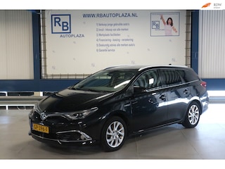 Toyota Auris Touring Sports 1.8 Hybrid / FULL OPTIONS / BLACK PACK / NAP KM STAND ! ! !