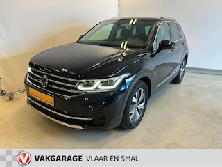 Volkswagen Tiguan VW Tiguan Hybride 1.4 elegance uitvoering-Wegklapbare trekhaak-Carplay-Cruise controle lane assist etc.