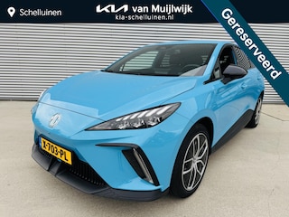 MG 4 Electric Luxury 64 kWh Trekhaak | 360 Camera | circa 450km EVbereik | toe aan 4NW banden !!