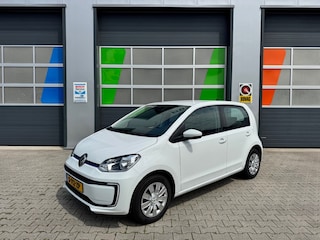 Volkswagen Up E-UP! STYLE / Camera / SOH 90% / Stoelverwarming / WLTP 260km