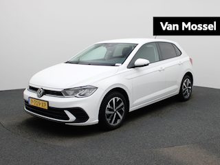Volkswagen Polo 1.0 TSI Life Business 95pk | Navigatie | Apple Carplay/Android Auto | Cruise control adaptief | Digital Cockpit Pro | Climatronic (automatische airco) | Parkeer sensoren voor en achter | stoelverwarming |