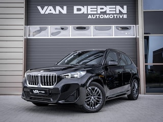 BMW X1 sDrive18i LCI M-Sport l Panorama l H&K l Memory l Trekhaak