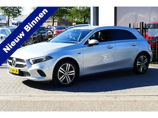 Mercedes-Benz A-klasse 250 e Carplay/Android, Navi, Clima, StoelVerw, Full Led, Haak 1600kg
