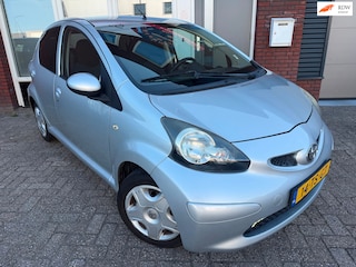 Toyota Aygo 1.0-12V + / Airco / NAP / 5DRS