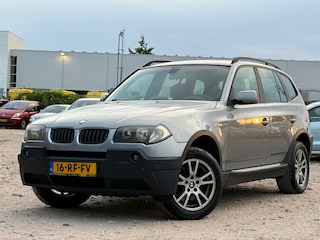 BMW X3 2.0d Executive/4X4/6BAK/SCHERM