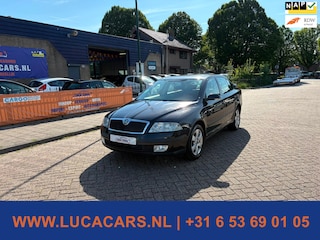 Skoda Octavia 1.6 Ambiente Attractive Business 2X SLEUTEL + BOEKJES!