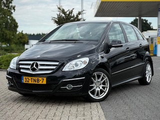 Mercedes-Benz B-klasse 1.5 95PK TREKHAAK