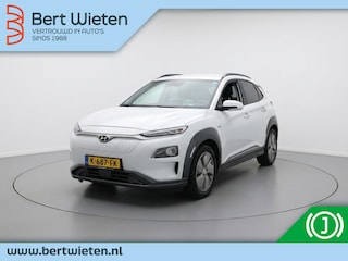 Hyundai Kona EV Fashion 64 kWh | Geen import | SOH 100%