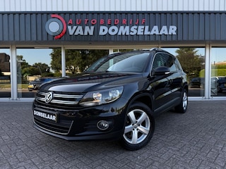 Volkswagen Tiguan 2.0 TSI Sport&amp;Style 4motion R-line Edition - Automaat Trekhaak Pano Cruise