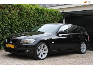 BMW 3-serie Touring 320i Business Line | Dealeronderhouden