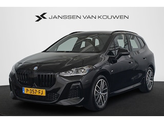 BMW 2-serie Tourer 220i M Sport Trekhaak Leder Stoelverwarming 360-Camera