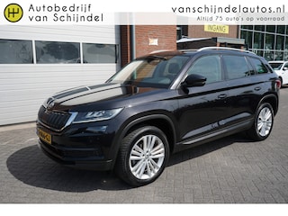 Skoda Kodiaq 1.5 TSI 150PK BUSINESS EDITION DEC 2020 ORIGINEEL NEDERLANDS 5 PERSOONS CAMERA TREKHAAK LEDER/ALCANTARA 19INCH 4X ALL SEASON NAVI ANDROID/APPLECARPLAY ADAPTIEVE CRUISE CLIMA STOEL+STUUR+VOORRUITVERWARMING ENZ...