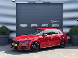 Audi A3 Sportback 35 TFSI CoD Sport S Line | Navigatie | Parkeersensoren | 18 Inch Lichtmetalen Velgen | Climate Control |