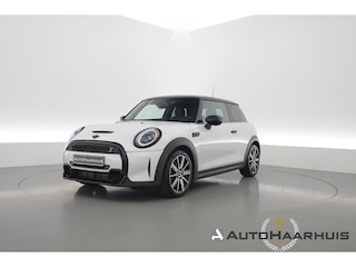 Mini Mini 3-Deurs 2.0 Classic | Rijklaar! | Dig. Cockpit | Stoelverw. | Camera+PDC | Sfeerverl. | Piano Black ext. | Cruise | NAV+CarPlay | Climate | Keyless | LED | 17'' V