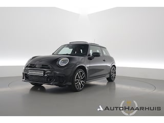 Mini Cooper 3-Deurs 1.5 C John Cooper Works | Pano | HUD | 360cam + PDC | Harman Kardon | 18'' LMV | Cruise | Stoel- Stuurverw. | NAV + Carplay |