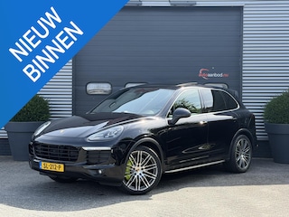 Porsche Cayenne 3.0 S E-Hybrid Sport Chrono | Panoramadak | Camera | Bose | Stoelventilatie/Verwarming |