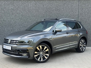 Volkswagen Tiguan 2.0 TSI 4Motion 3X R-Line | Pano | Carplay | Head-up | Trekhaak | 230PK | Dynaudio | Rijstrookassistent | Memory