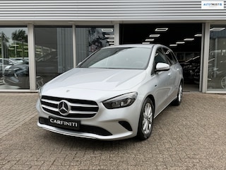 Mercedes-Benz B-klasse 250 e 218 Pk | Navigatie | Cruise |Clima | Camera | Zwarte hemelbekleding | Sfeerverlichting | 17".