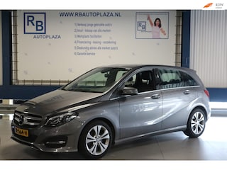 Mercedes-Benz B-klasse 180 AUTOMAAT / NAP / NIEUW MODEL / TOP KWALITEIT ! ! !