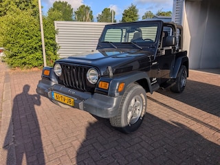 Jeep Wrangler 2.4i Softtop