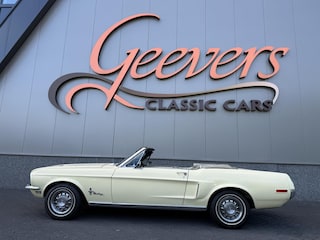 Ford Mustang Convertible