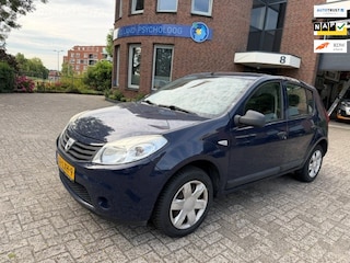 Dacia Sandero 1.2 Ambiance / bj.2010 / kleur: blauw / 5 deurs / NAP met 195946 km.en APK tot 07/2027 / goedkope inruilauto /