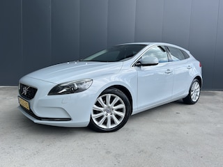 Volvo V40 1.6 D2 Momentum XENON HALF LEER CRUISE ECC LMV